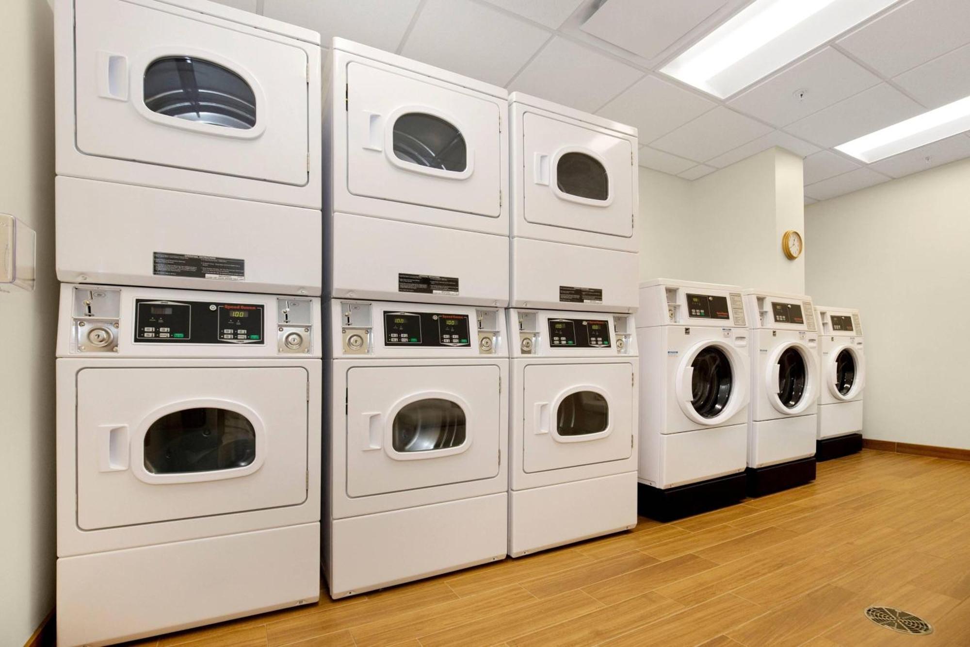 Towneplace Suites By Marriott Pittsburgh Harmarville Extérieur photo